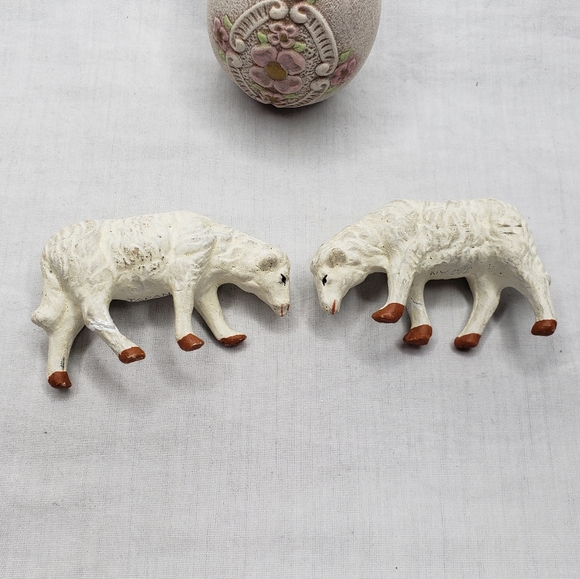 Vintage Easter Spring Display Chalkware Lambs Decorative Ceramic Egg - Picture 5 of 8